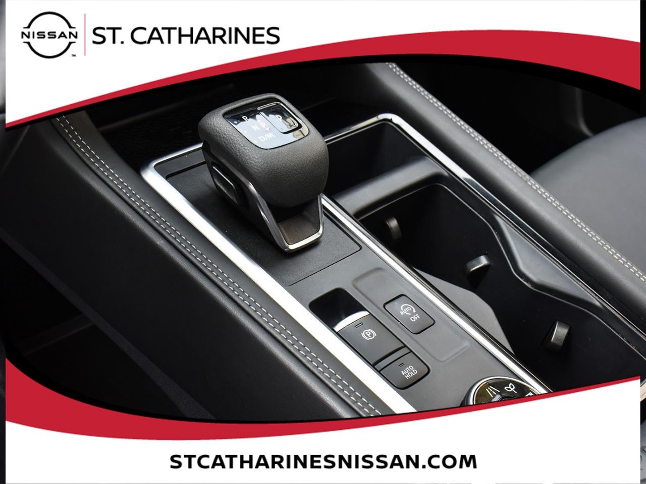 2024 Nissan Pathfinder Platinum Photo
