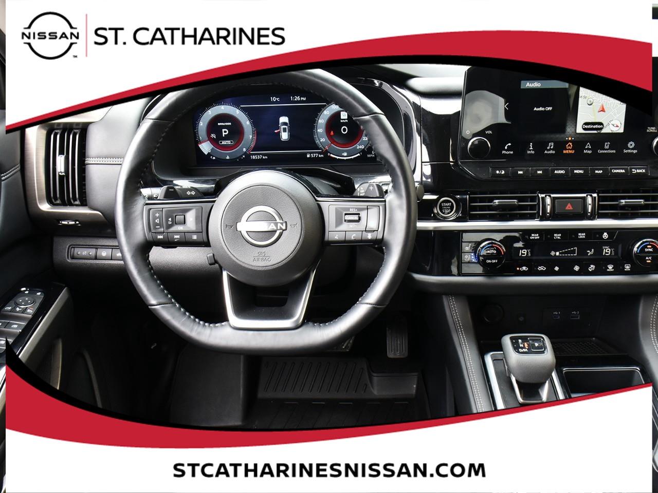2024 Nissan Pathfinder Platinum Photo