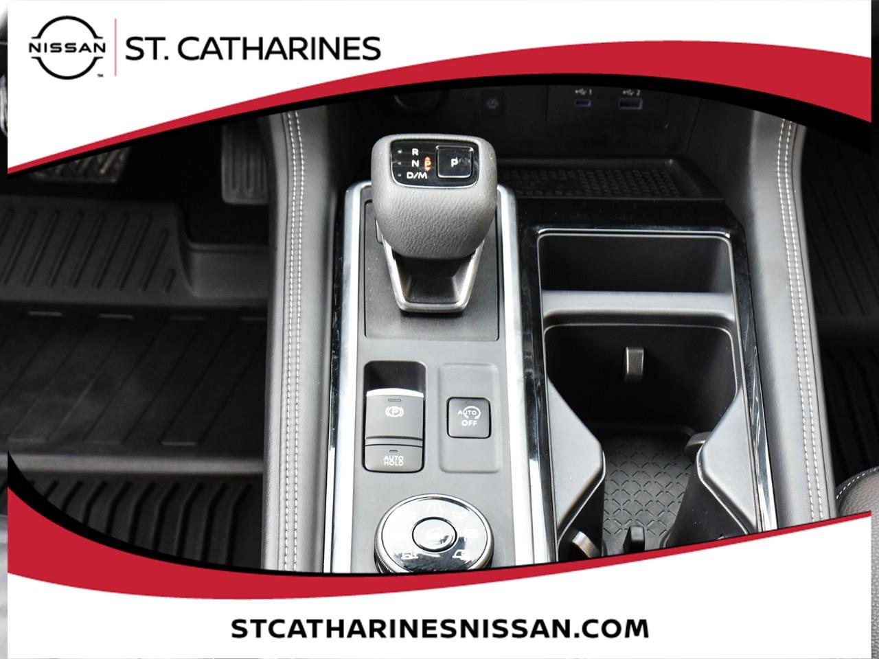 2024 Nissan Pathfinder Platinum Photo
