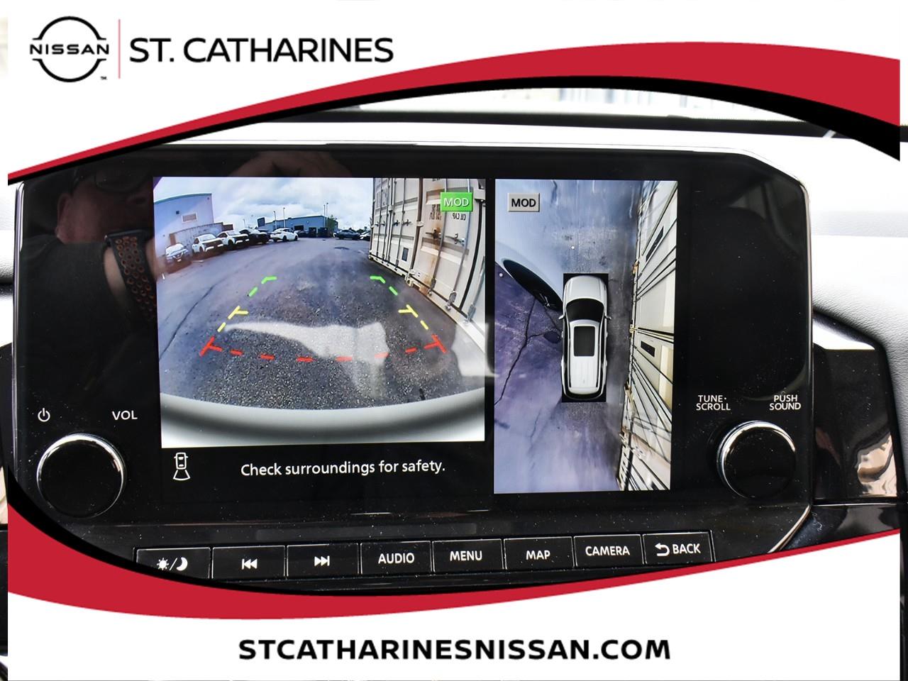2024 Nissan Pathfinder Platinum Photo
