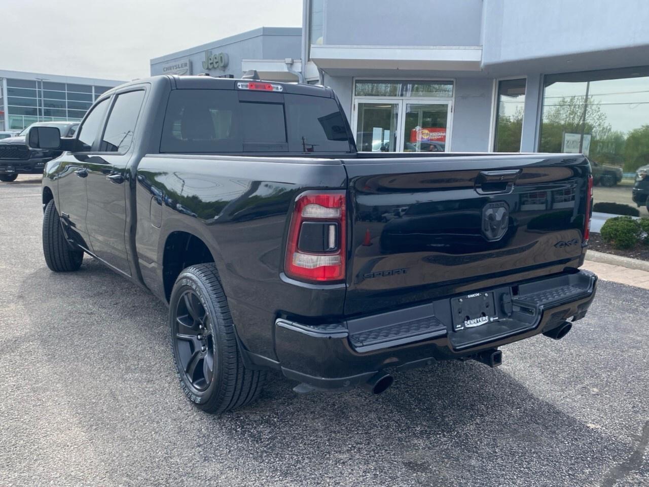 2023 RAM 1500 Sport 4x4 Crew Cab 6'4 Box Photo2
