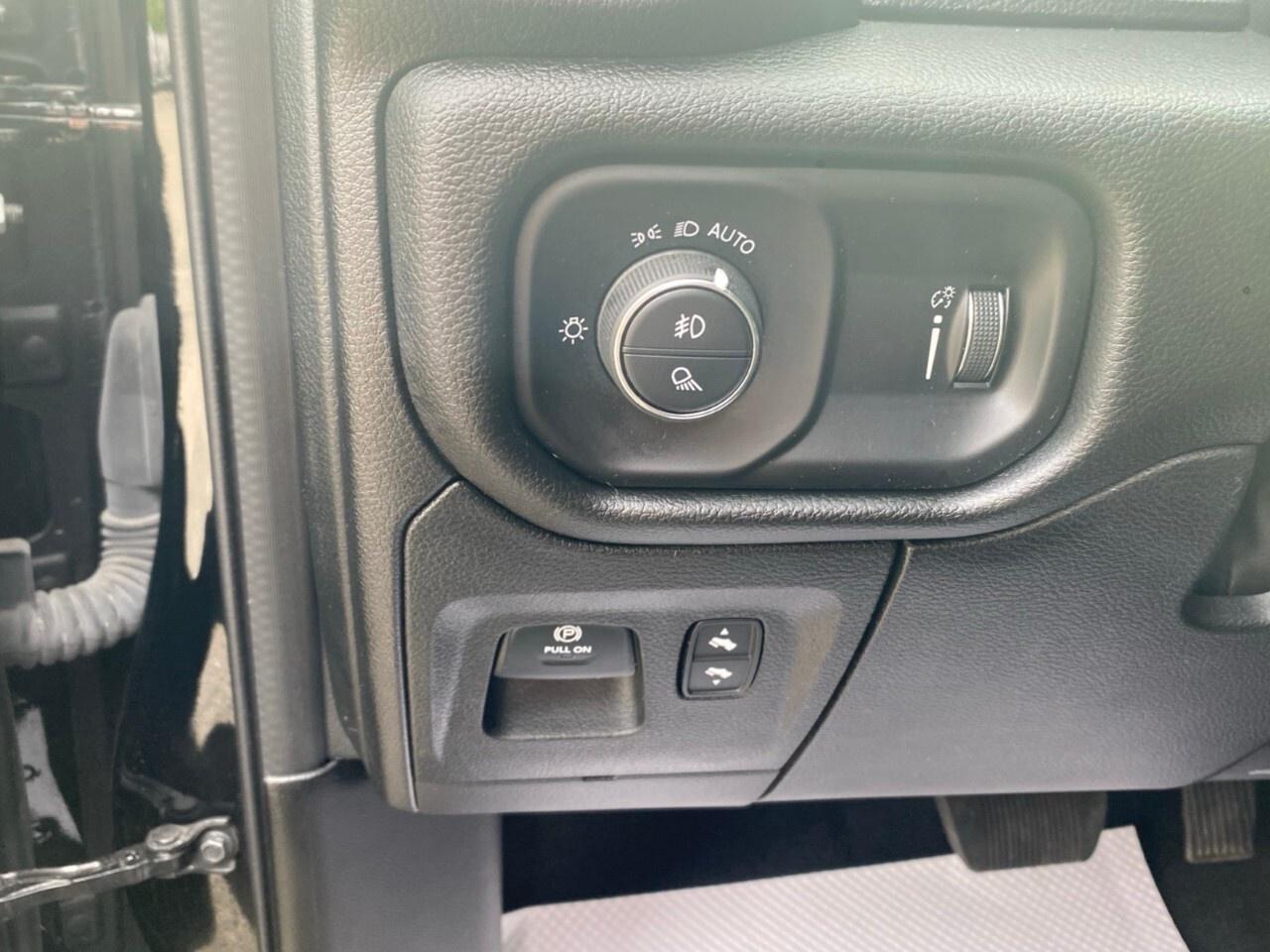 2023 RAM 1500 Sport 4x4 Crew Cab 6'4 Box Photo