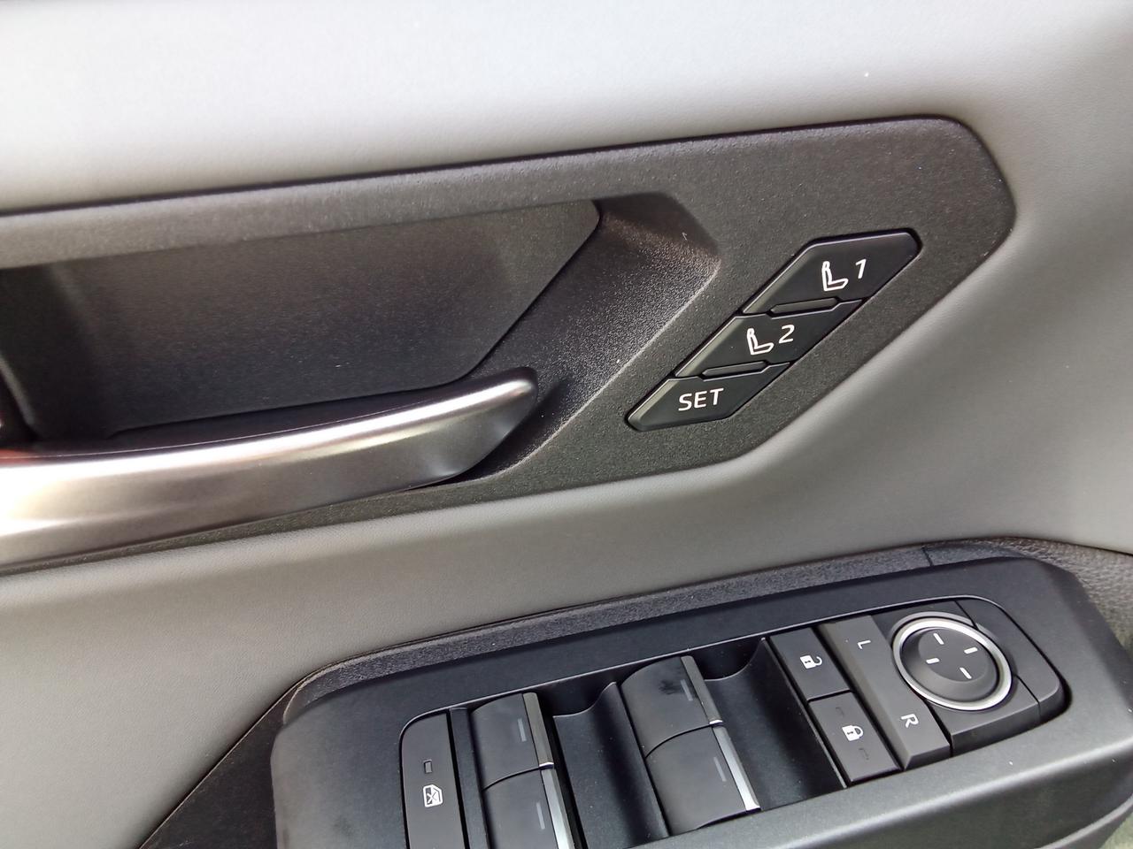 2026 Toyota RAV4 Plug-In Hybrid XSE 4dr All-Wheel Drive Photo