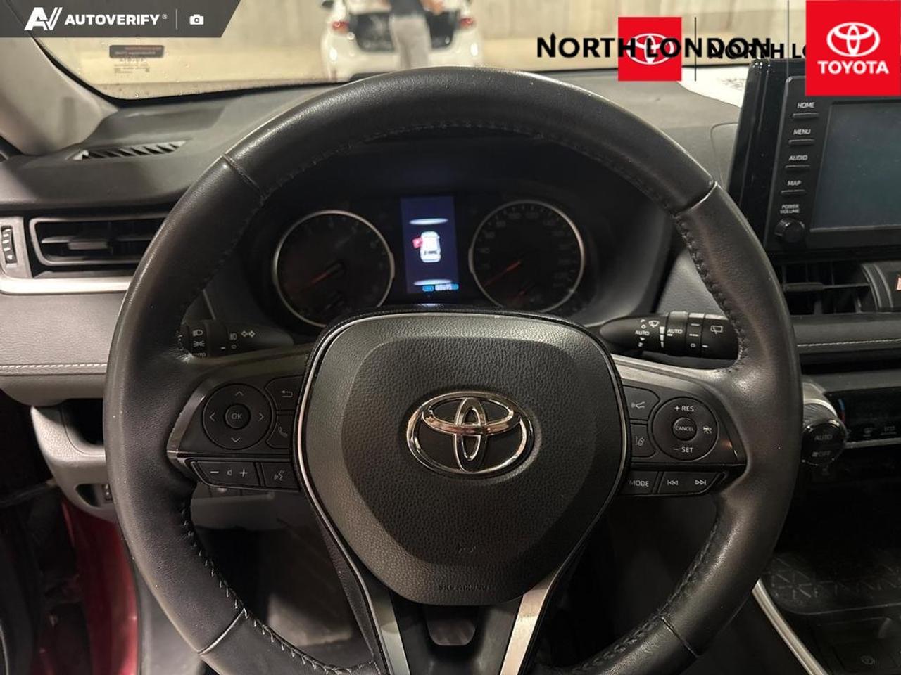 2020 Toyota RAV4 XLE 4dr Front-wheel Drive Photo