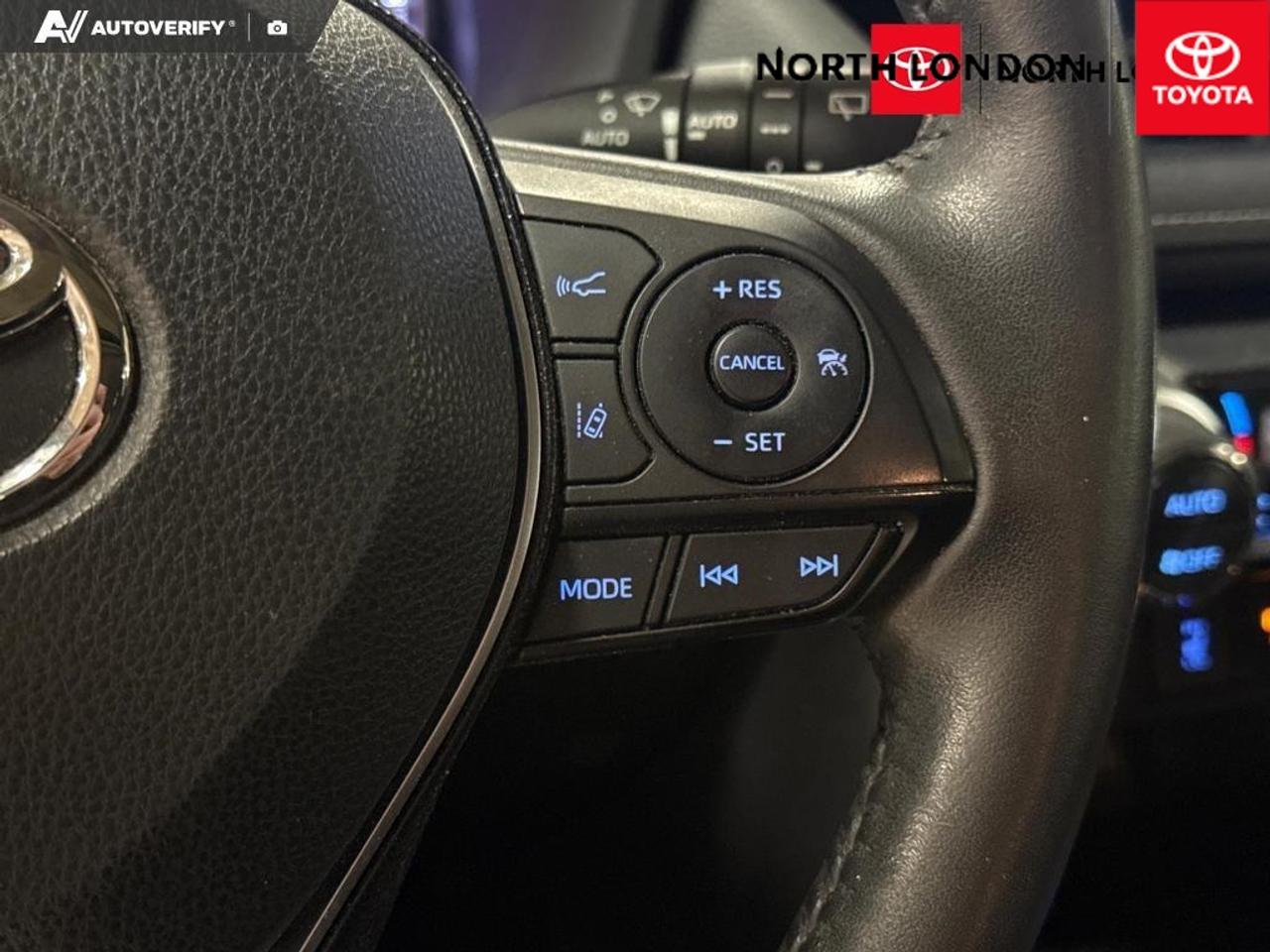 2020 Toyota RAV4 XLE 4dr Front-wheel Drive Photo