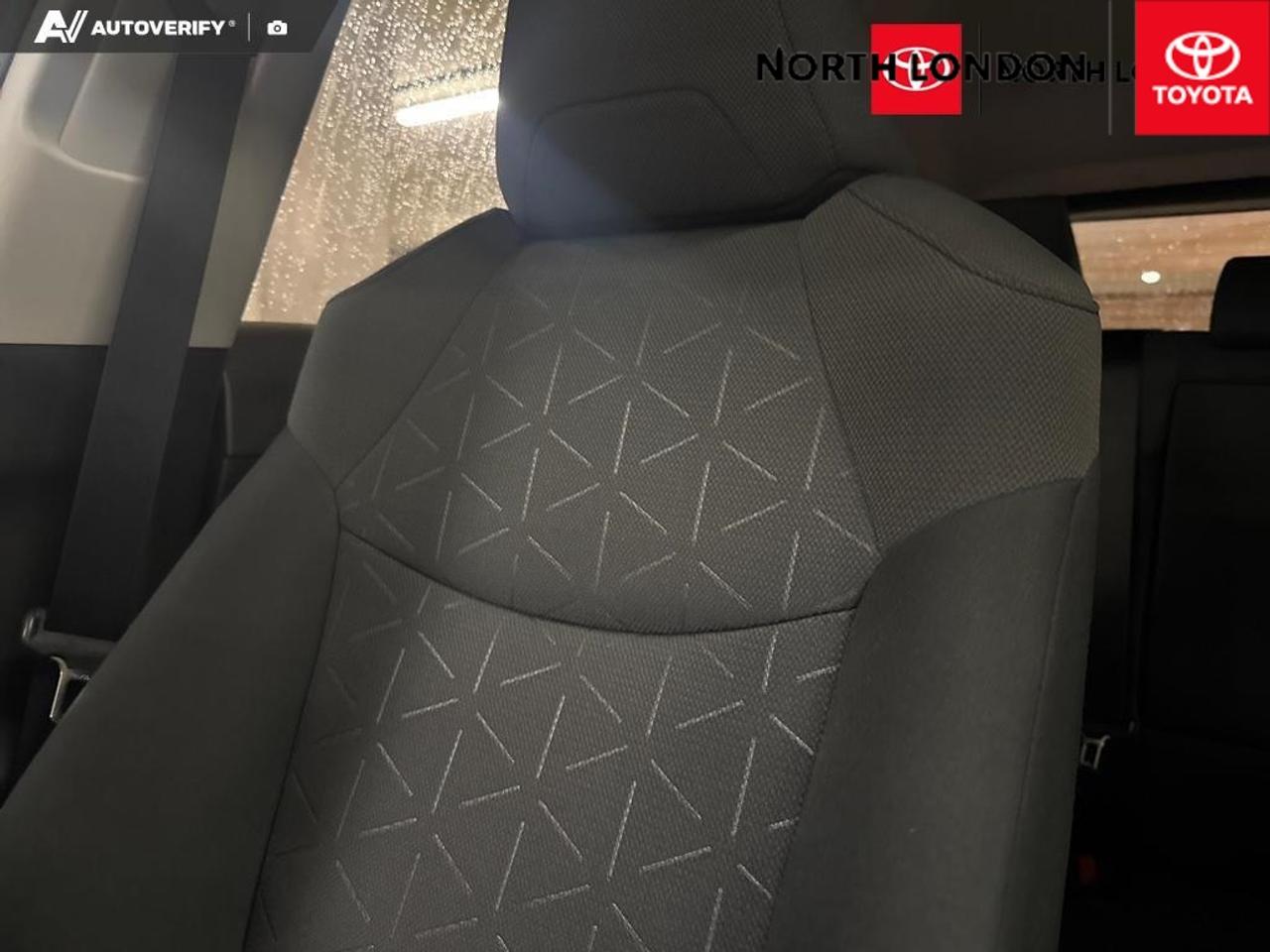 2020 Toyota RAV4 XLE 4dr Front-wheel Drive Photo