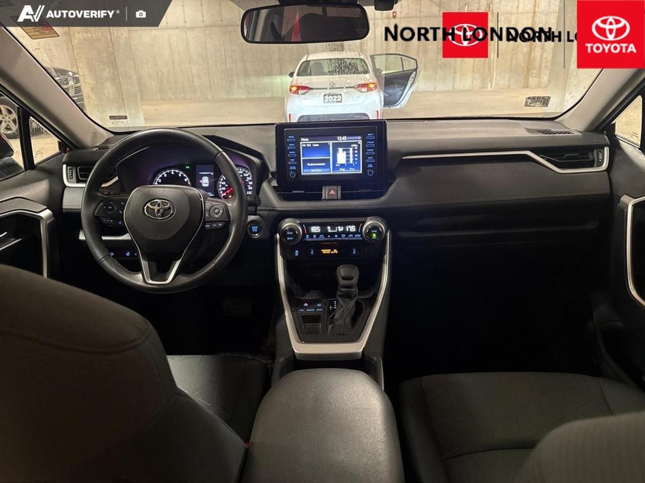 2020 Toyota RAV4 XLE 4dr Front-wheel Drive Photo