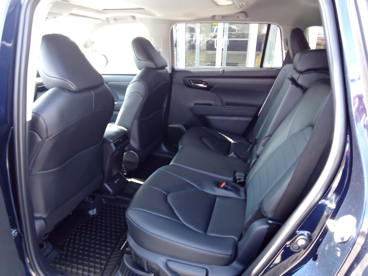 2026 Toyota Highlander Hybrid XLE 4dr All-Wheel Drive Photo