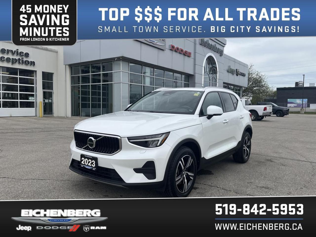 2023 Volvo XC40 B5 AWD Core Photo