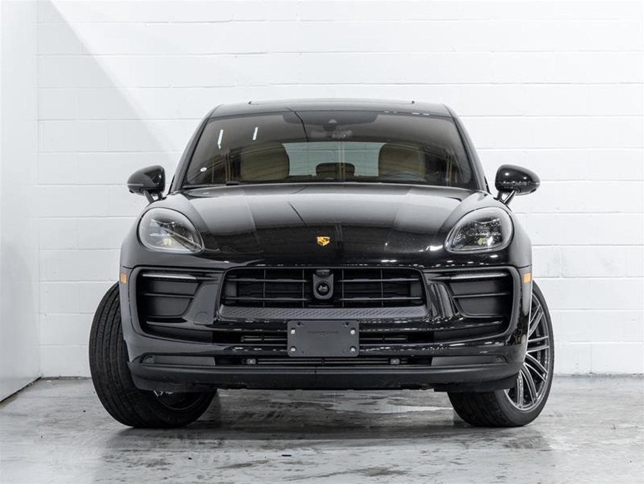2025 Porsche Macan  Photo