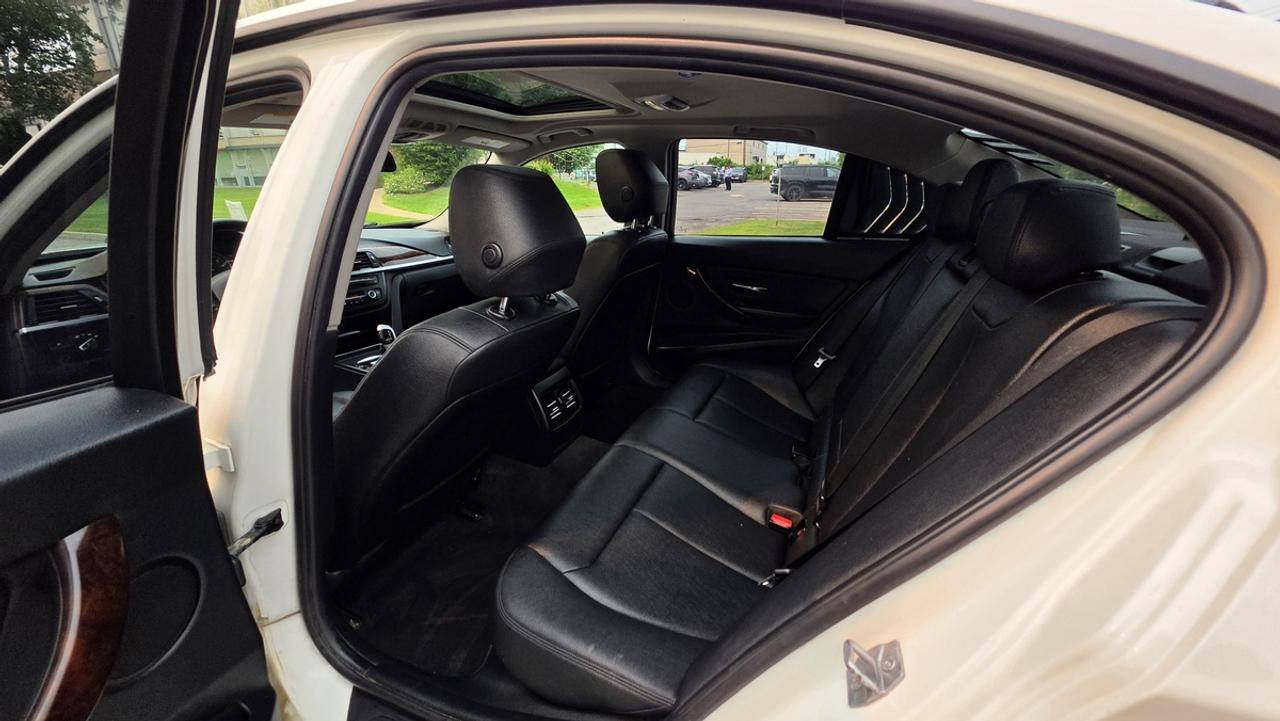 2013 BMW 3-Series 328i xDrive Photo