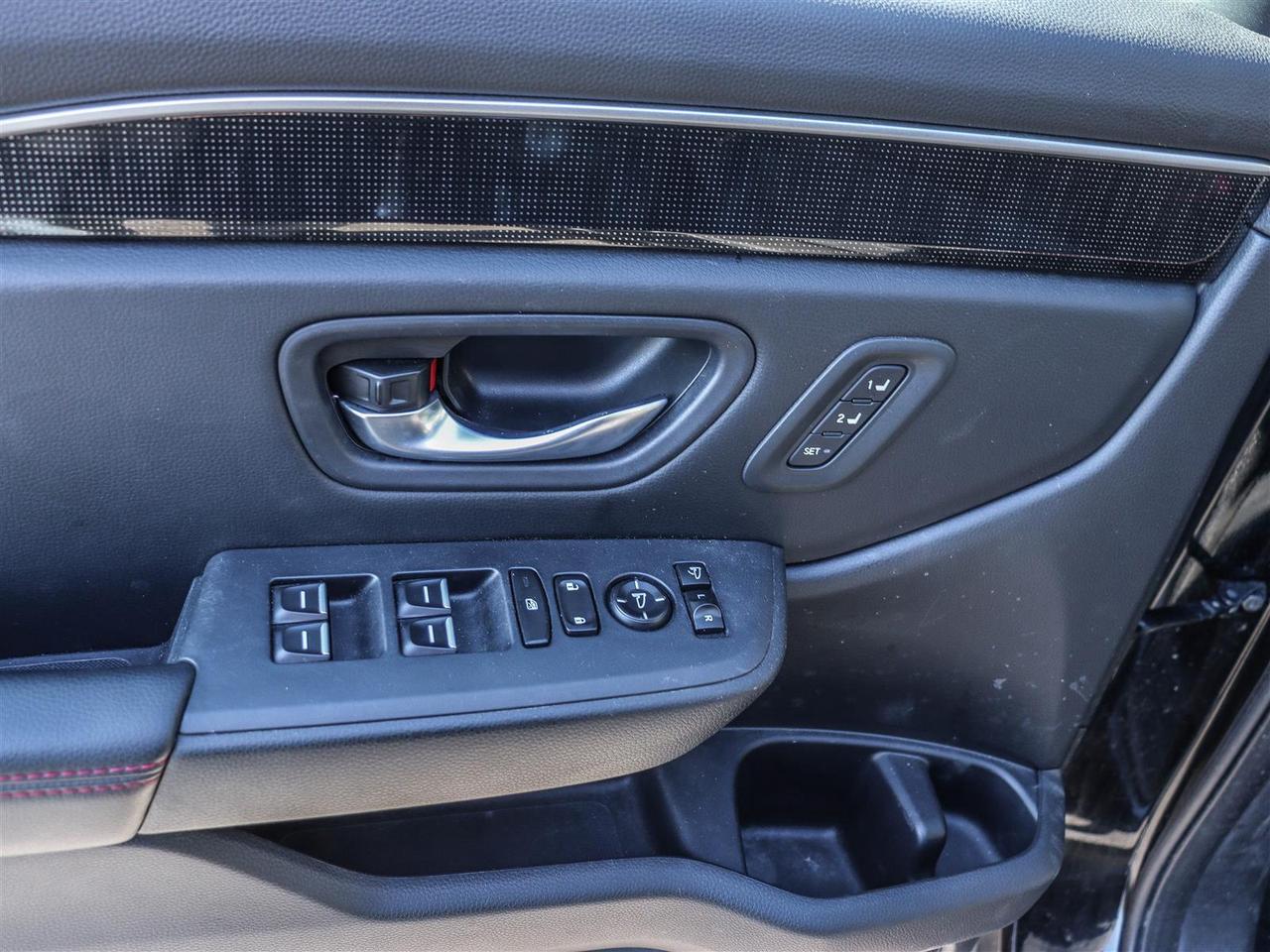 2023 Honda Pilot Black Edition NAVI LEATHER SUNROOF Photo