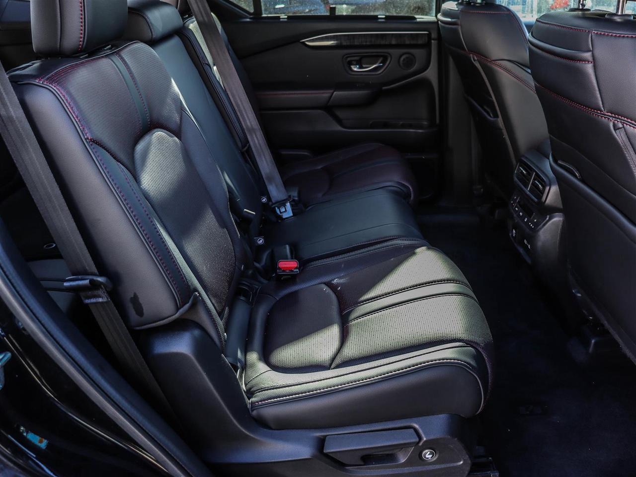 2023 Honda Pilot Black Edition NAVI LEATHER SUNROOF Photo