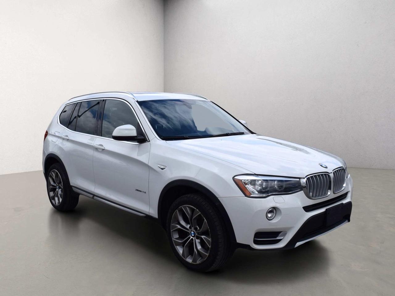 2015 BMW X3 xDrive28i Navi Panoramic Sunroof Photo