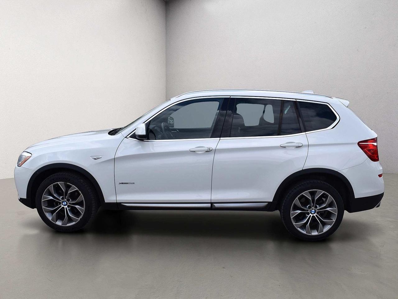 2015 BMW X3 xDrive28i Navi Panoramic Sunroof Photo