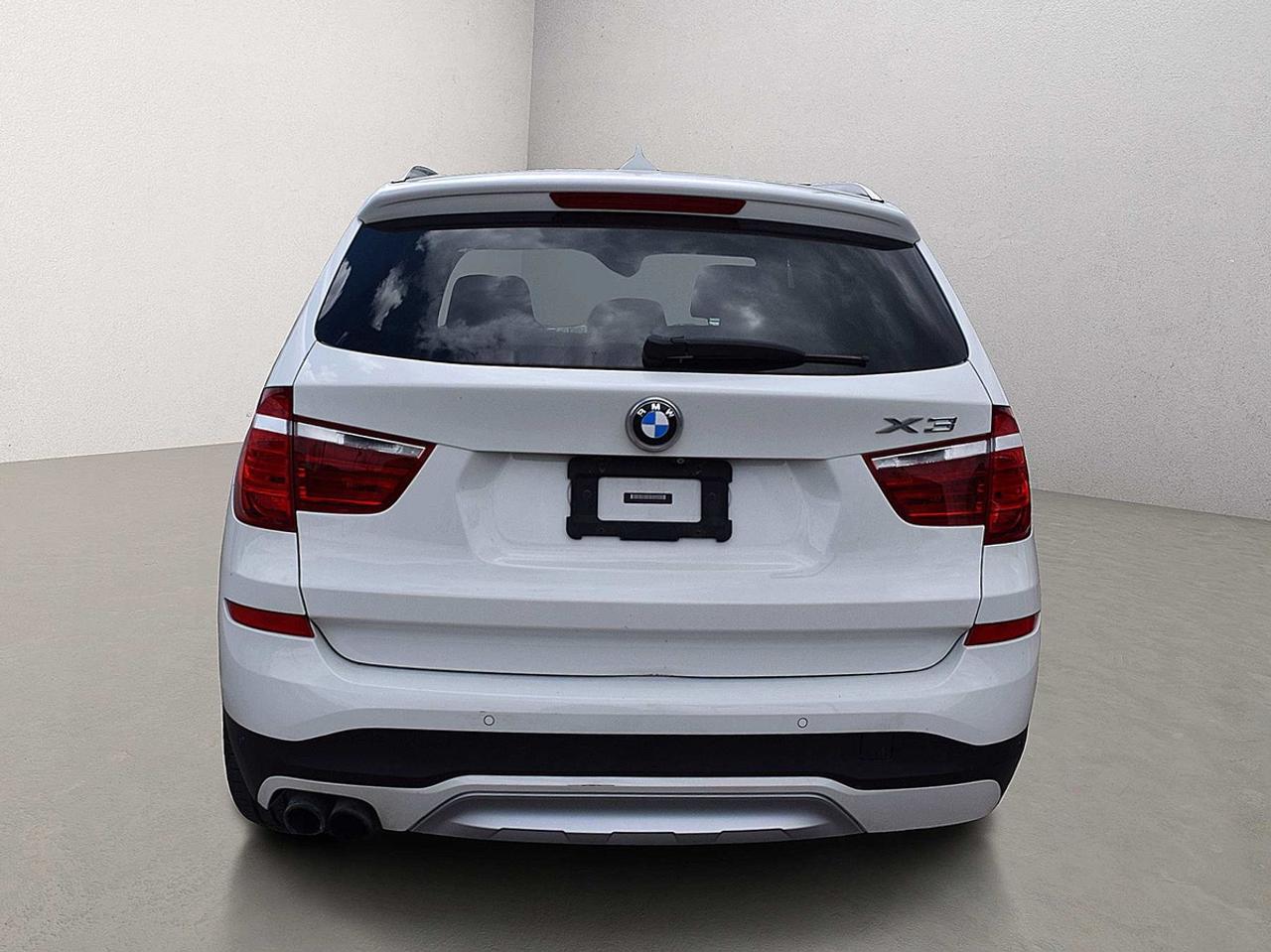 2015 BMW X3 xDrive28i Navi Panoramic Sunroof Photo