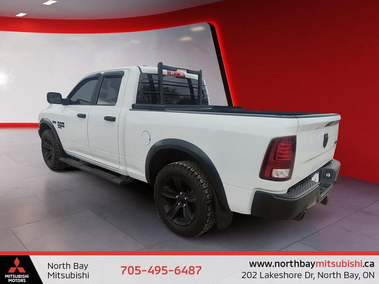 2022 RAM 1500 Classic WARLOCK Photo3