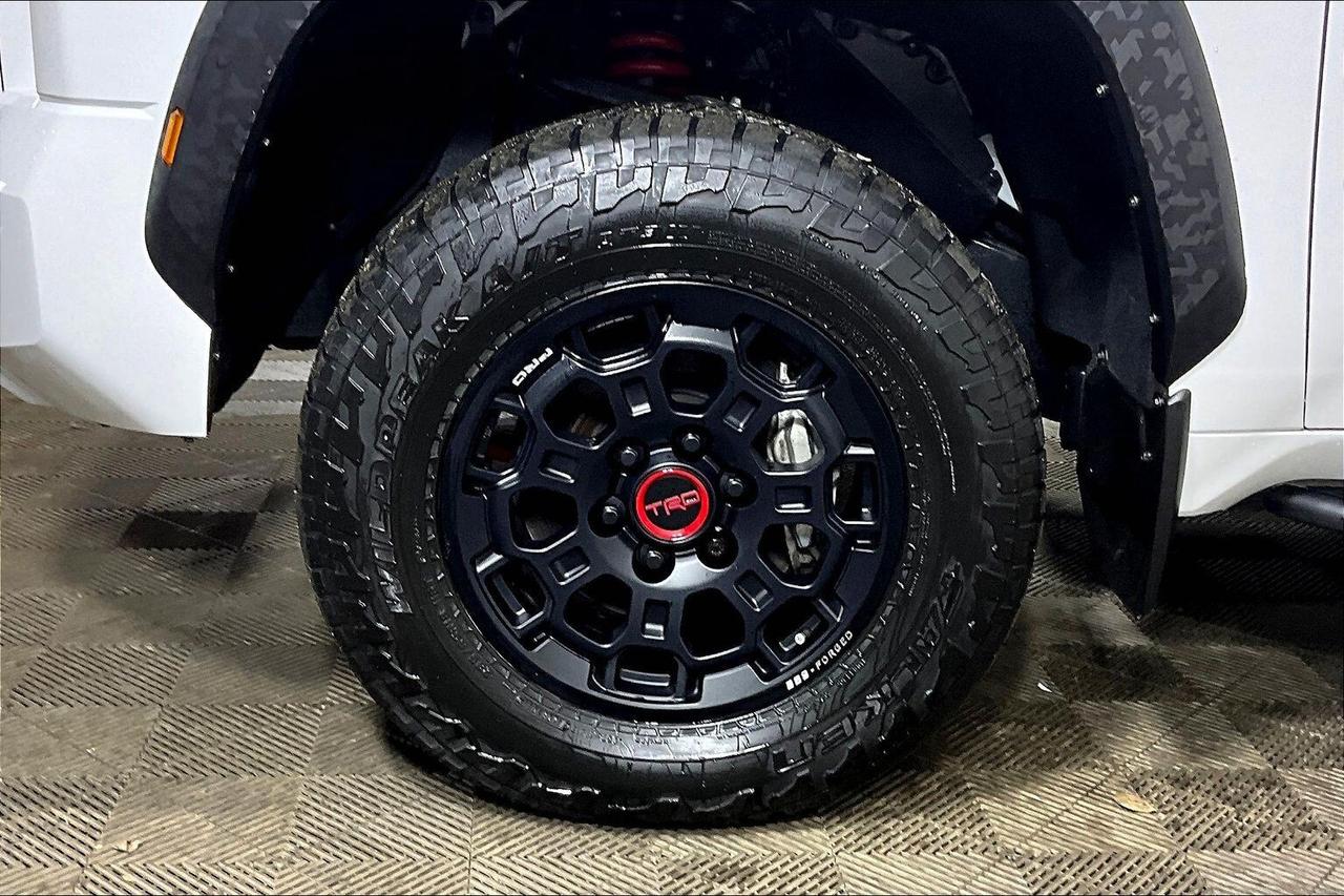 2023 Toyota Tundra 4x4 Crewmax Limited Hybrid Photo