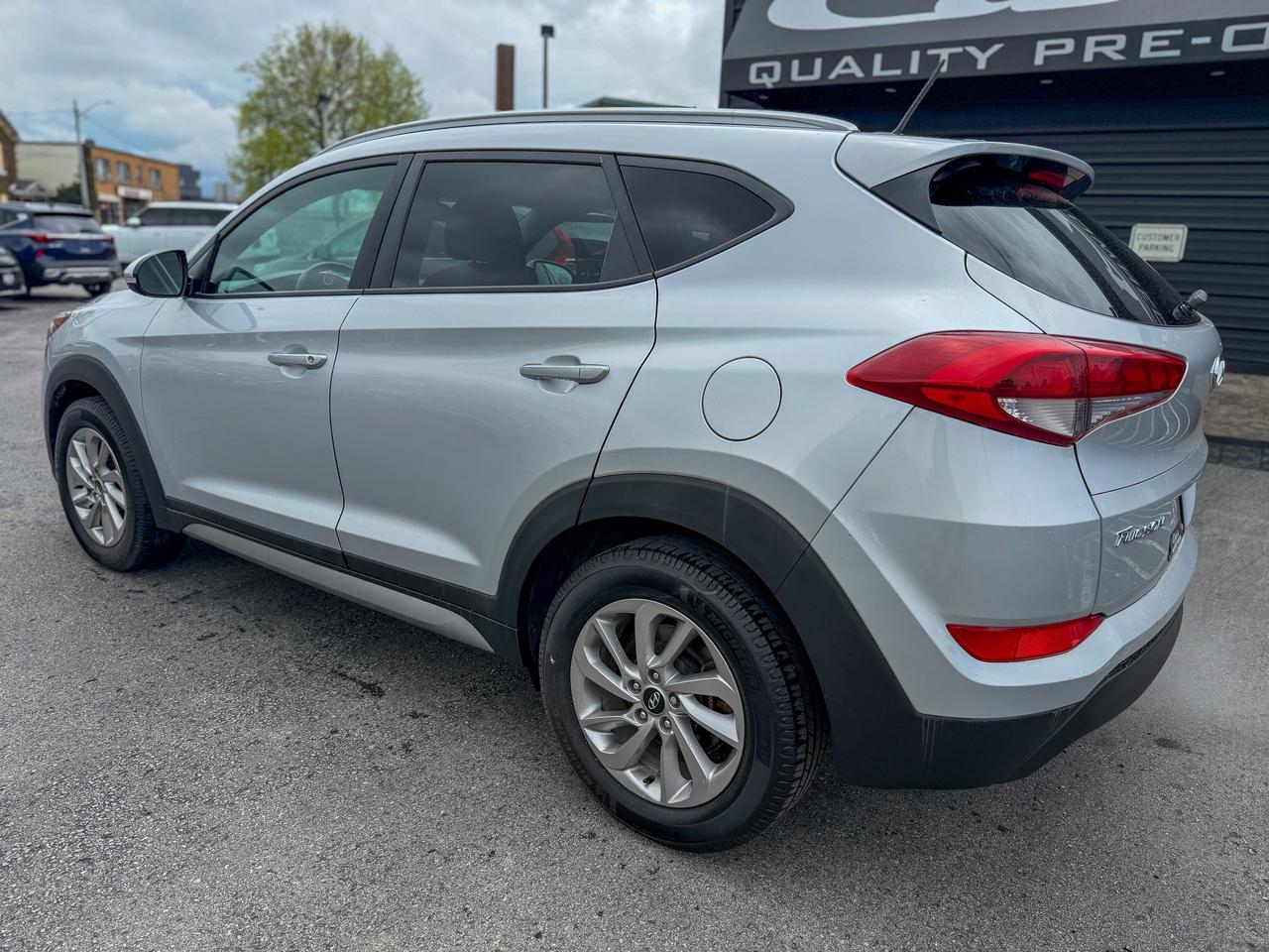 2017 Hyundai Tucson Premium/AWD/LOW KM/BSM/CAMERA/2.0L/HEATED SEATS Photo