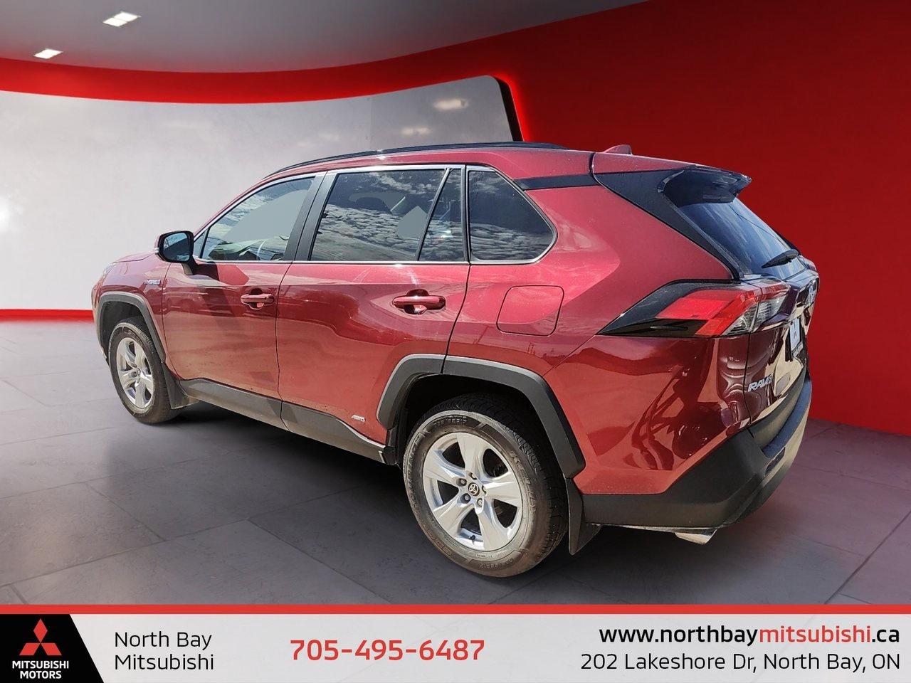 2021 Toyota RAV4 Hybrid XLE Photo