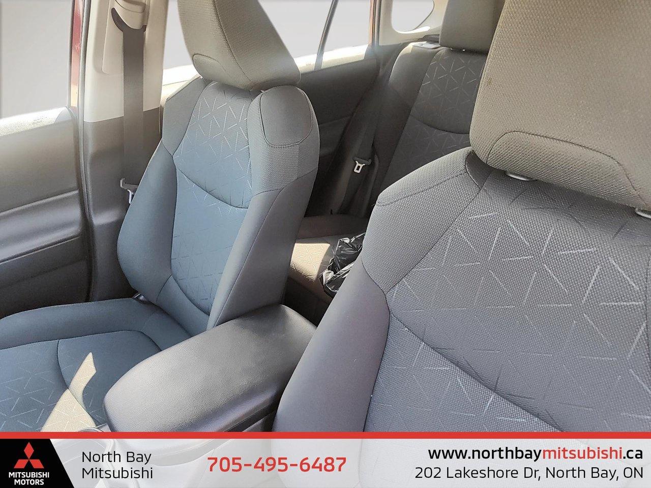 2021 Toyota RAV4 Hybrid XLE Photo