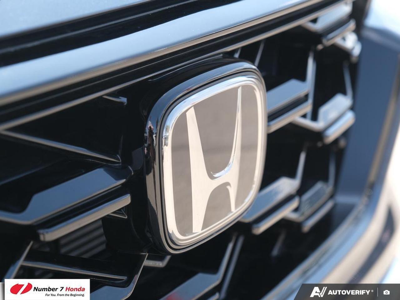 2024 Honda CR-V Hybrid 4DR AWD TOURING Photo