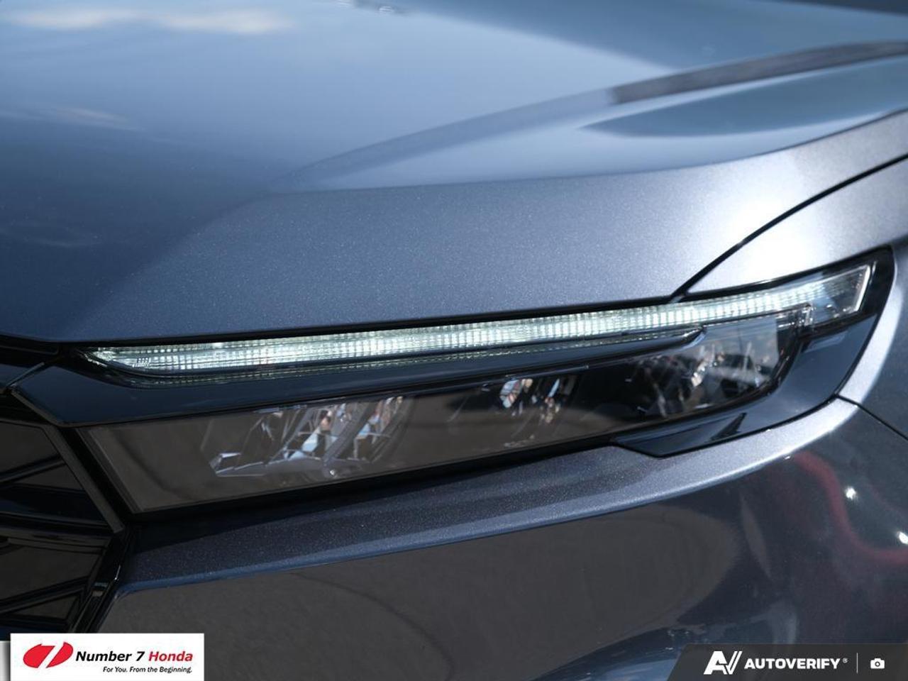 2024 Honda CR-V Hybrid 4DR AWD TOURING Photo