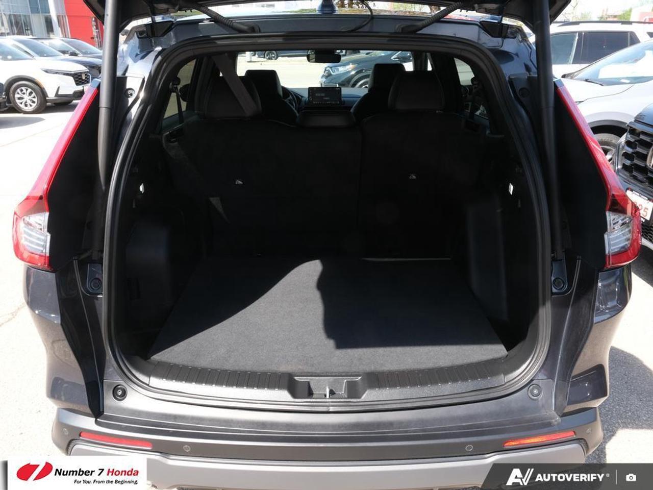 2024 Honda CR-V Hybrid 4DR AWD TOURING Photo