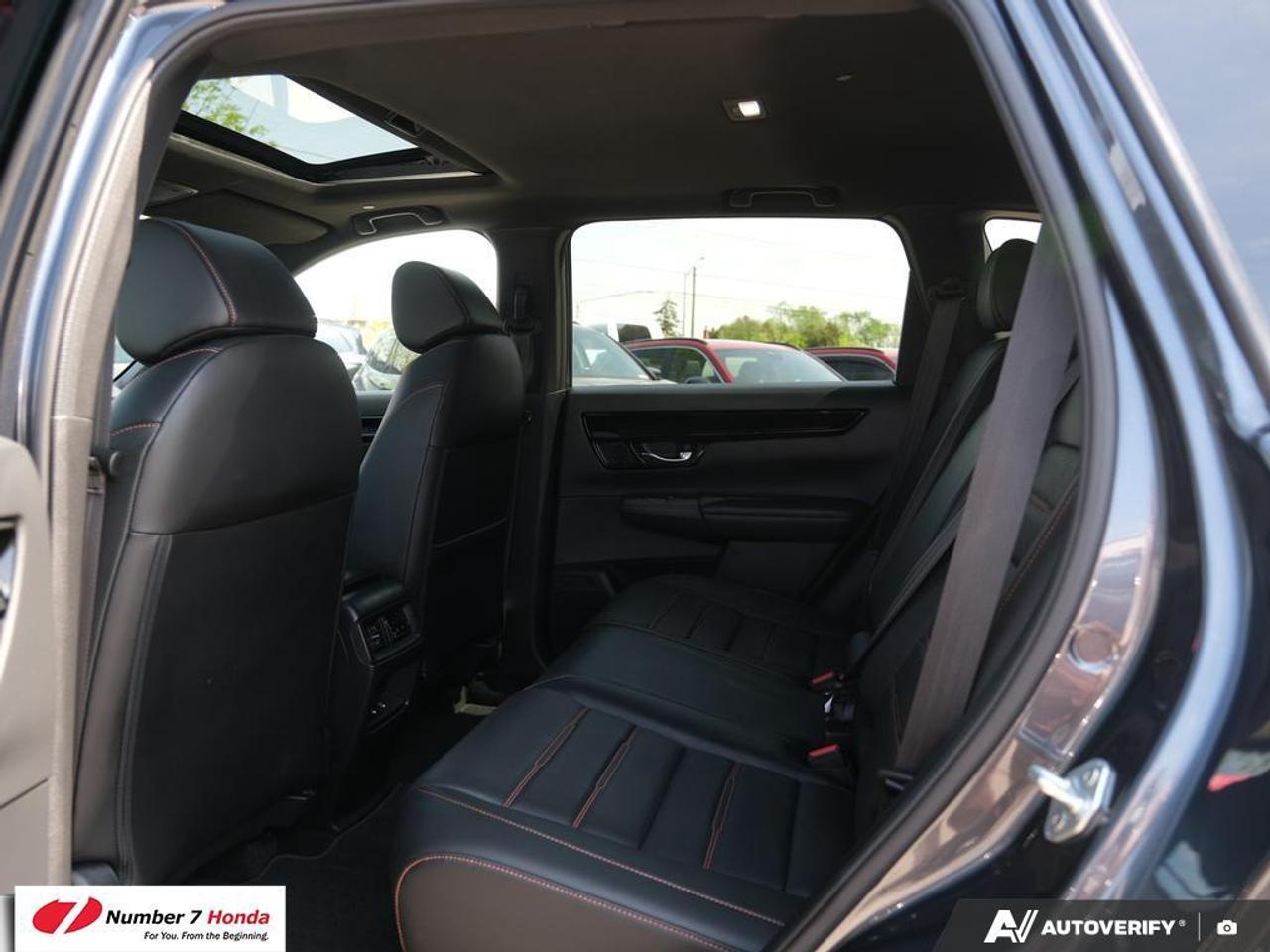 2024 Honda CR-V Hybrid 4DR AWD TOURING Photo