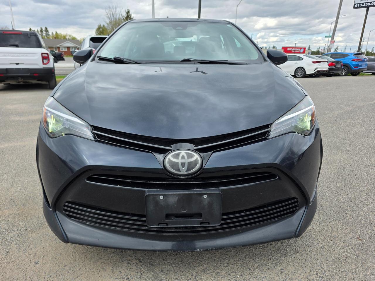 2017 Toyota Corolla LE (CVT) 4dr Sedan Photo