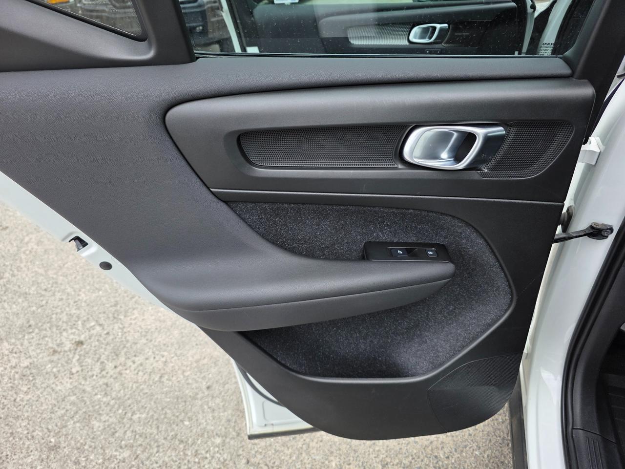 2021 Volvo XC40 Recharge Pure Electric P8 4dr All-Wheel Drive Photo