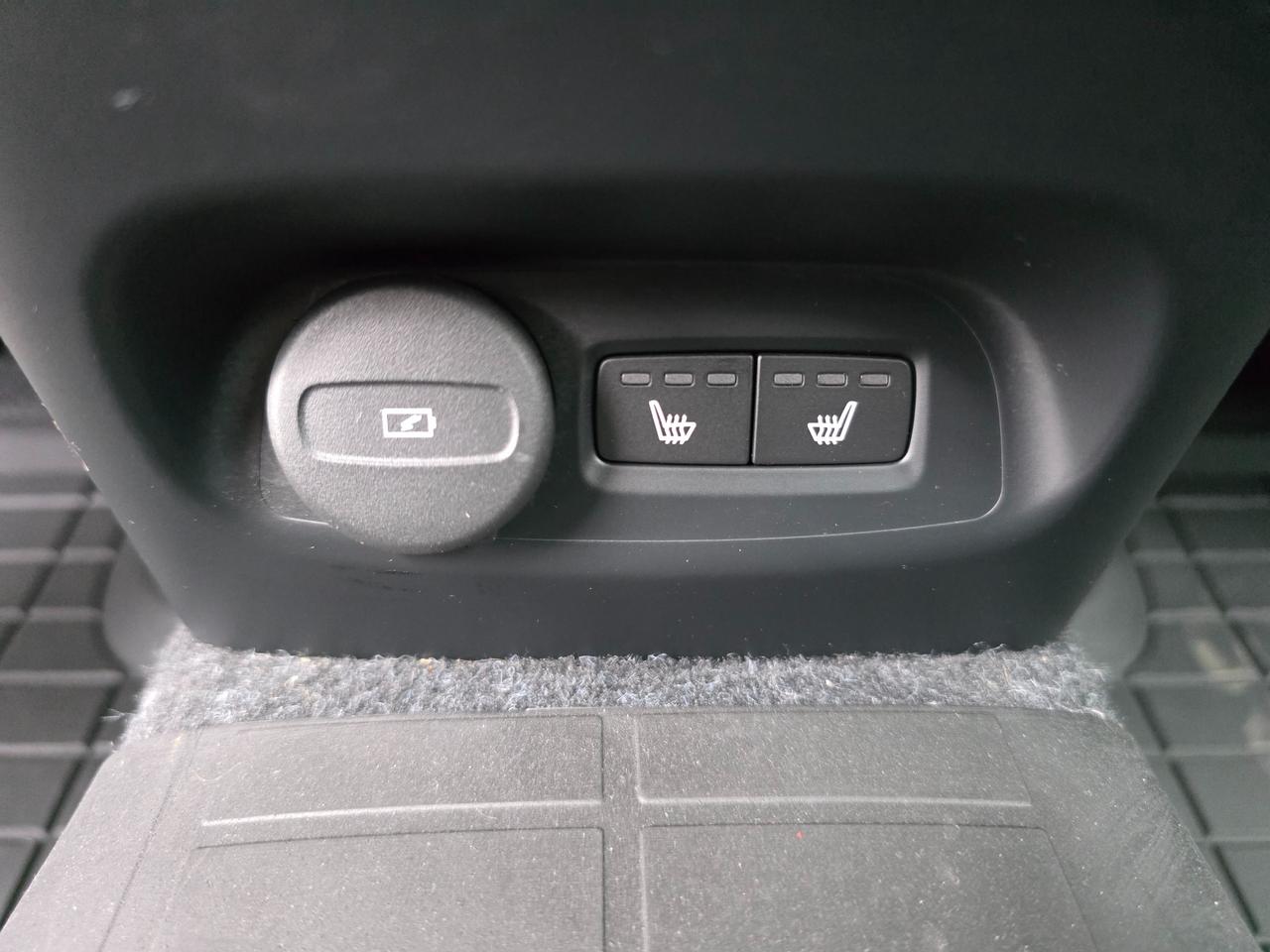 2021 Volvo XC40 Recharge Pure Electric P8 4dr All-Wheel Drive Photo
