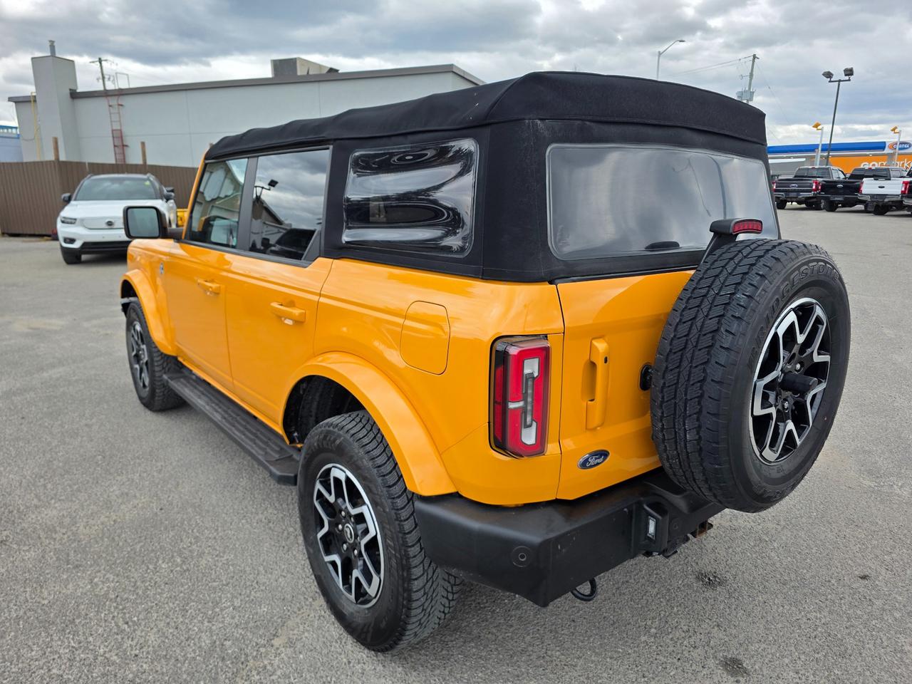 2021 Ford Bronco Outer Banks Advanced 4dr 4x4 Photo