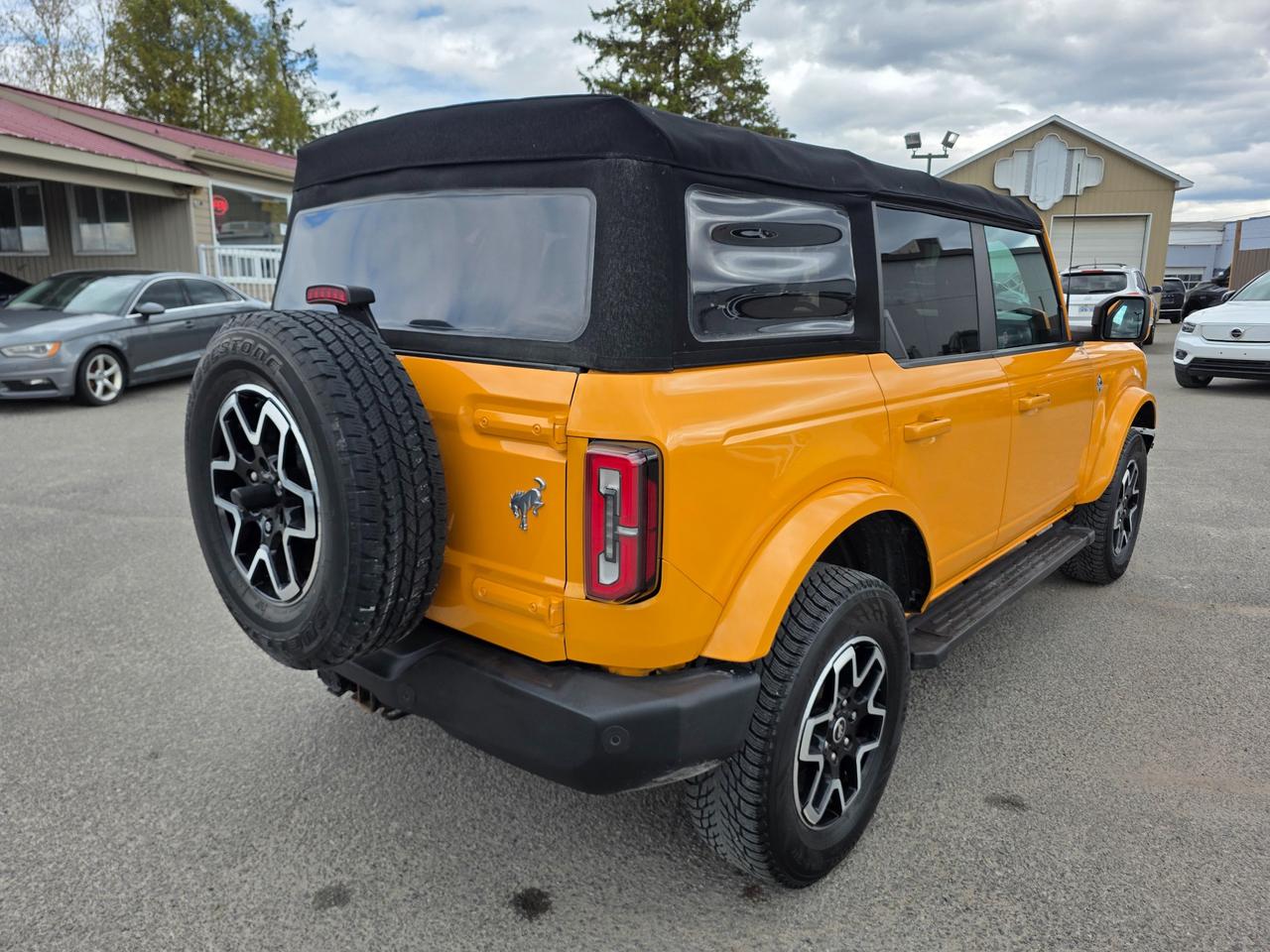 2021 Ford Bronco Outer Banks Advanced 4dr 4x4 Photo