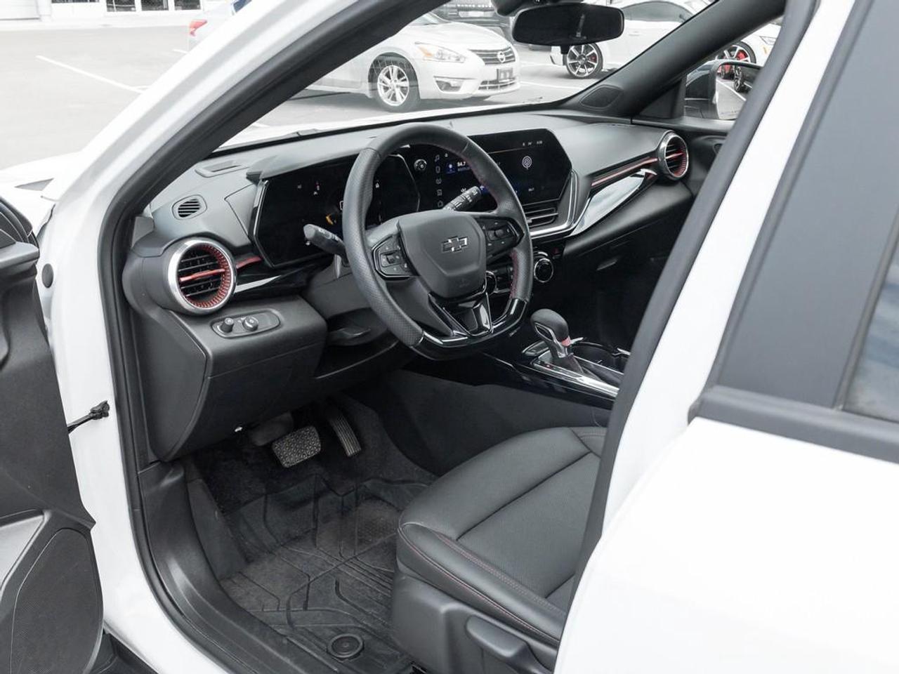 2025 Chevrolet Trax 2RS 4dr Front-Wheel Drive Photo