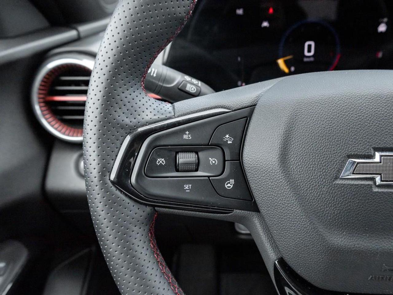 2025 Chevrolet Trax 2RS 4dr Front-Wheel Drive Photo