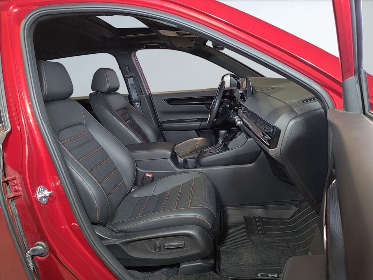 2023 Honda CR-V Hybrid Touring AWD   Leather   Sunroof   Carplay   Heated Photo