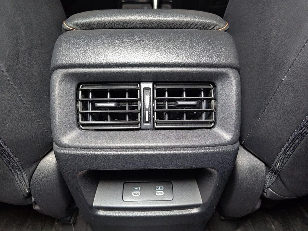 2023 Honda CR-V Hybrid Touring AWD   Leather   Sunroof   Carplay   Heated Photo