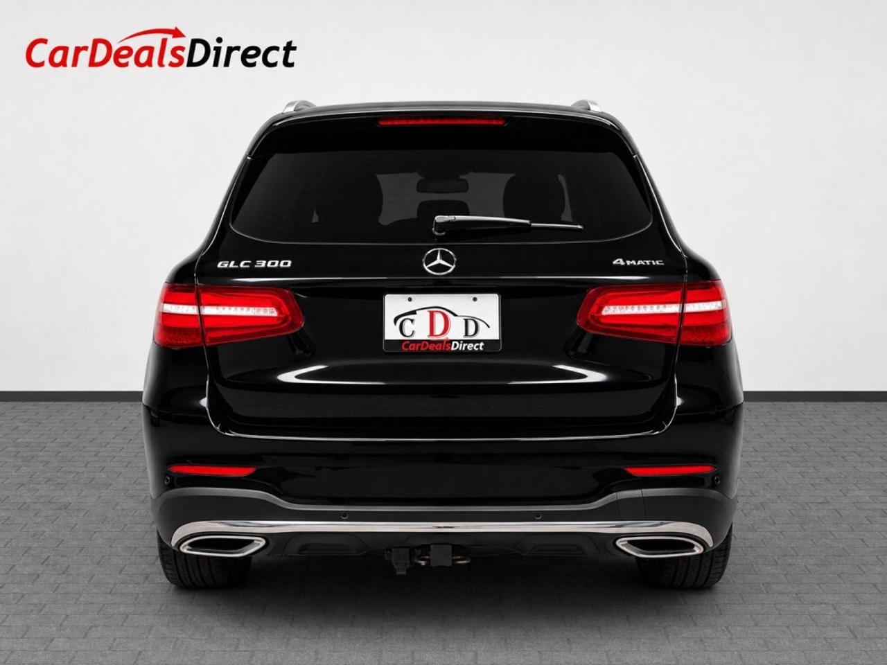 2018 Mercedes-Benz GLC-Class 4MATIC AWD   Low KM   Black on Black   Power Liftg Photo