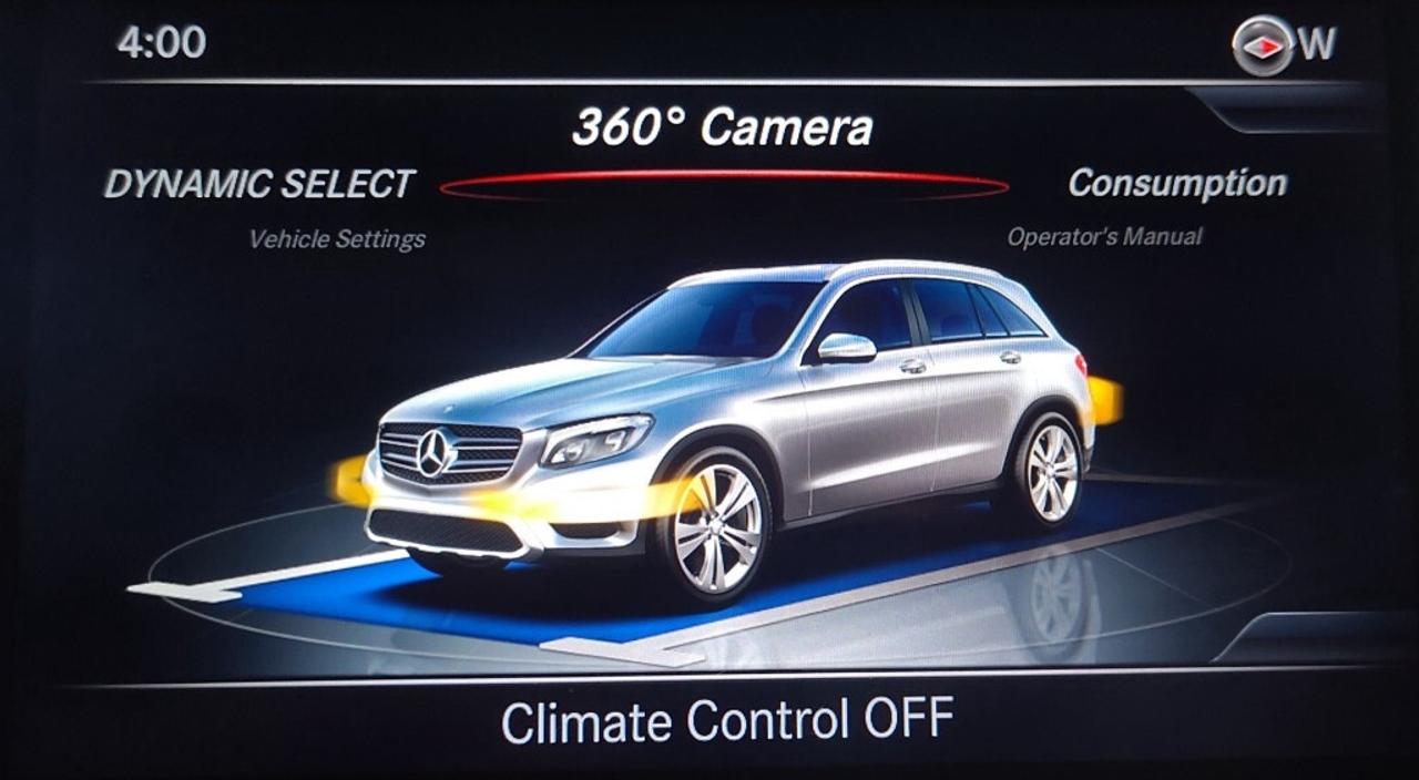 2018 Mercedes-Benz GLC-Class 4MATIC AWD   Low KM   Black on Black   Power Liftg Photo