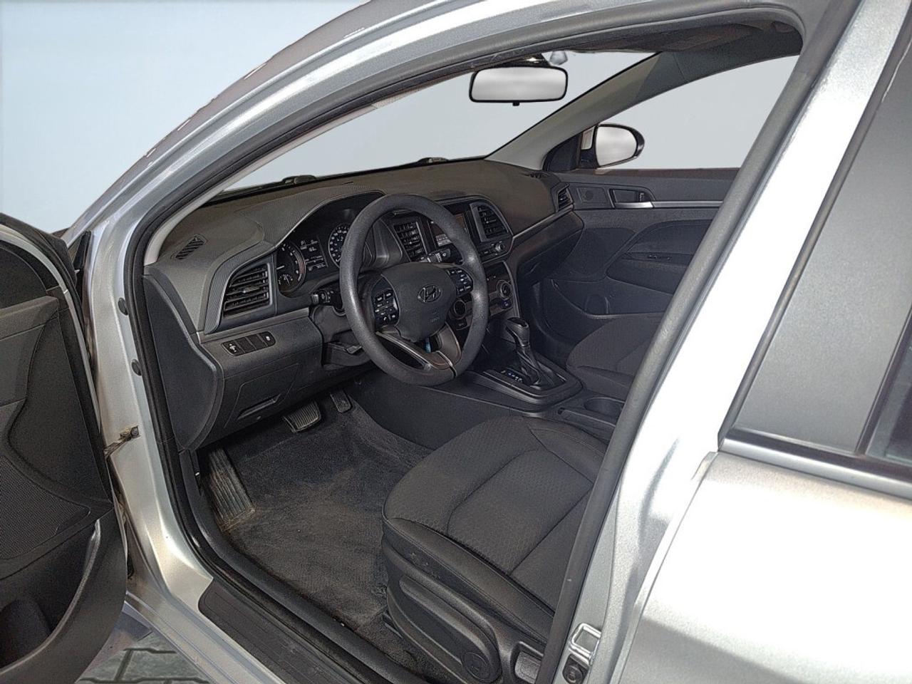 2019 Hyundai Elantra Essential   Low KM   Heated Seats   Back-Up Camera Photo