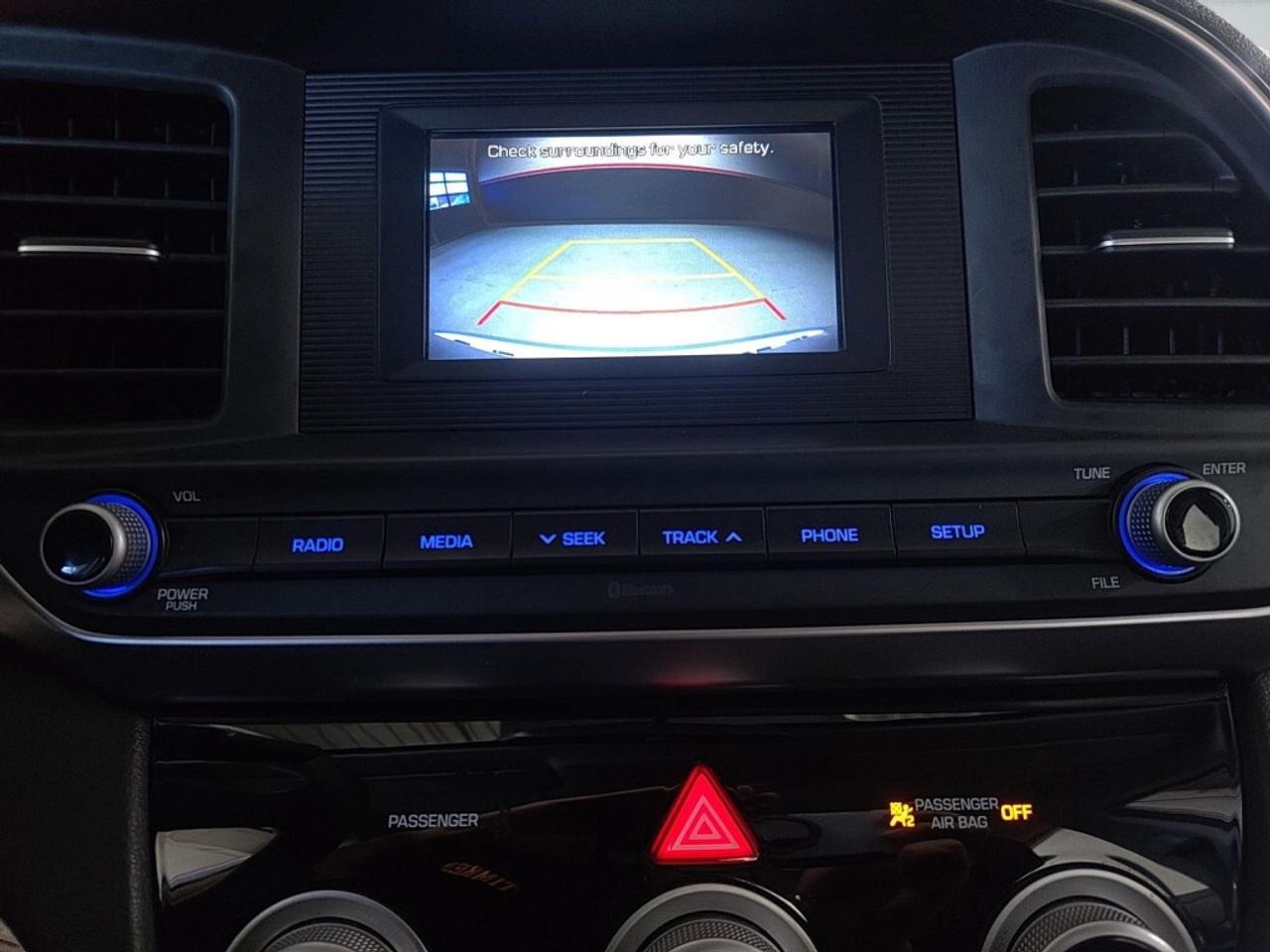 2019 Hyundai Elantra Essential   Low KM   Heated Seats   Back-Up Camera Photo