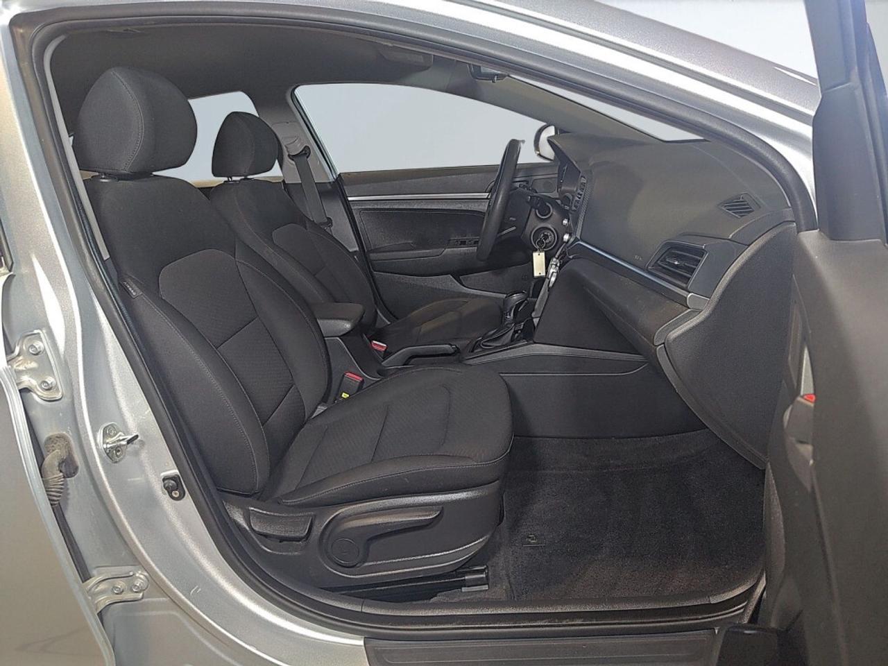 2019 Hyundai Elantra Essential   Low KM   Heated Seats   Back-Up Camera Photo