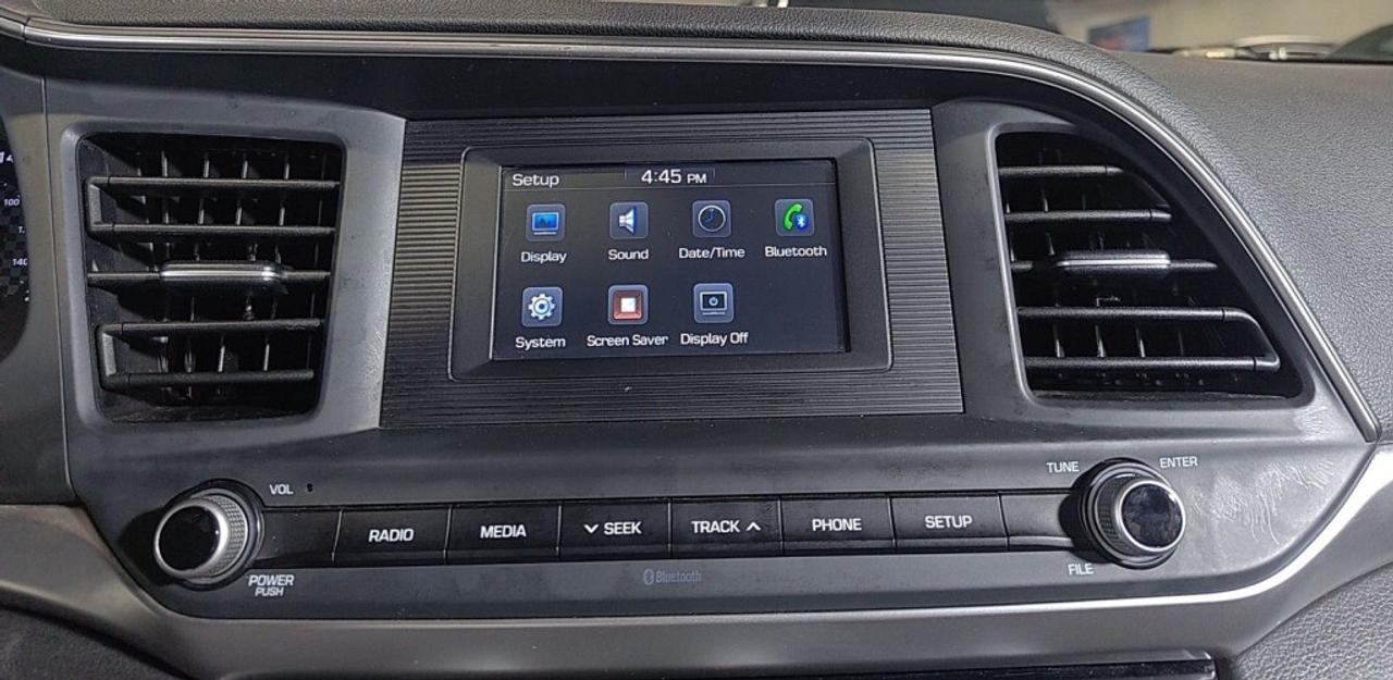 2019 Hyundai Elantra Essential   Low KM   Heated Seats   Back-Up Camera Photo