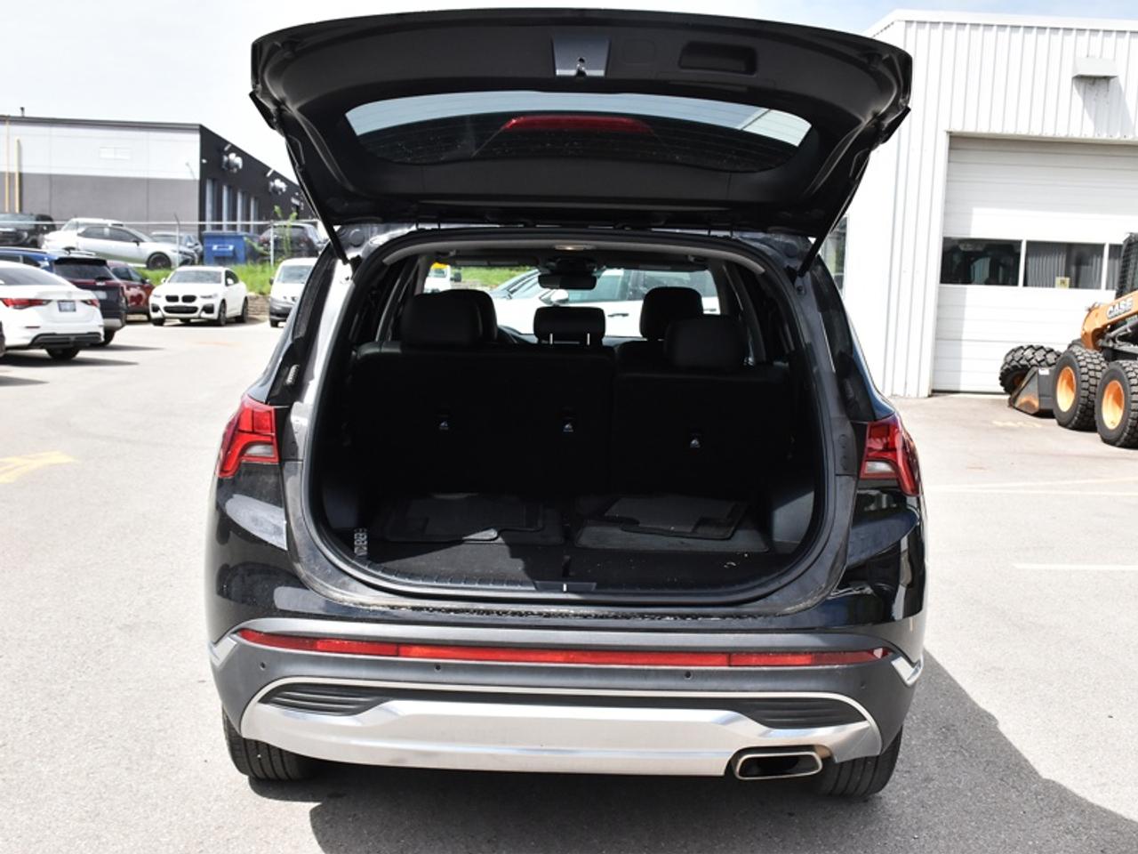 2023 Hyundai Santa Fe Preferred AWD w/Trend Package   Leather   Roof   N Photo