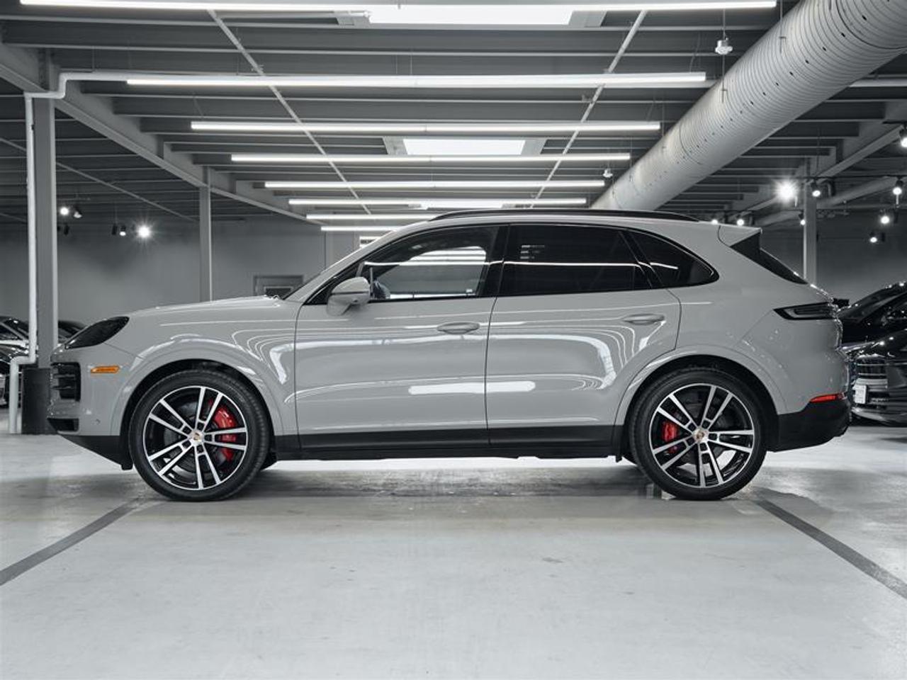 2024 Porsche Cayenne S AWD Photo