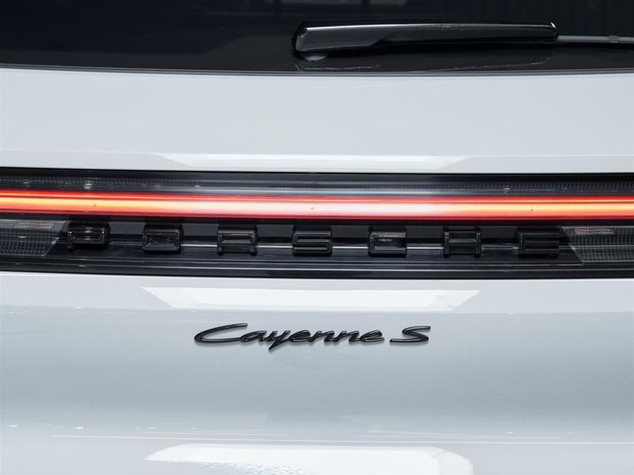 2024 Porsche Cayenne S AWD Photo
