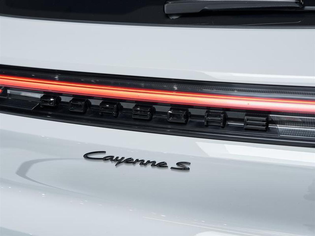 2024 Porsche Cayenne S AWD Photo