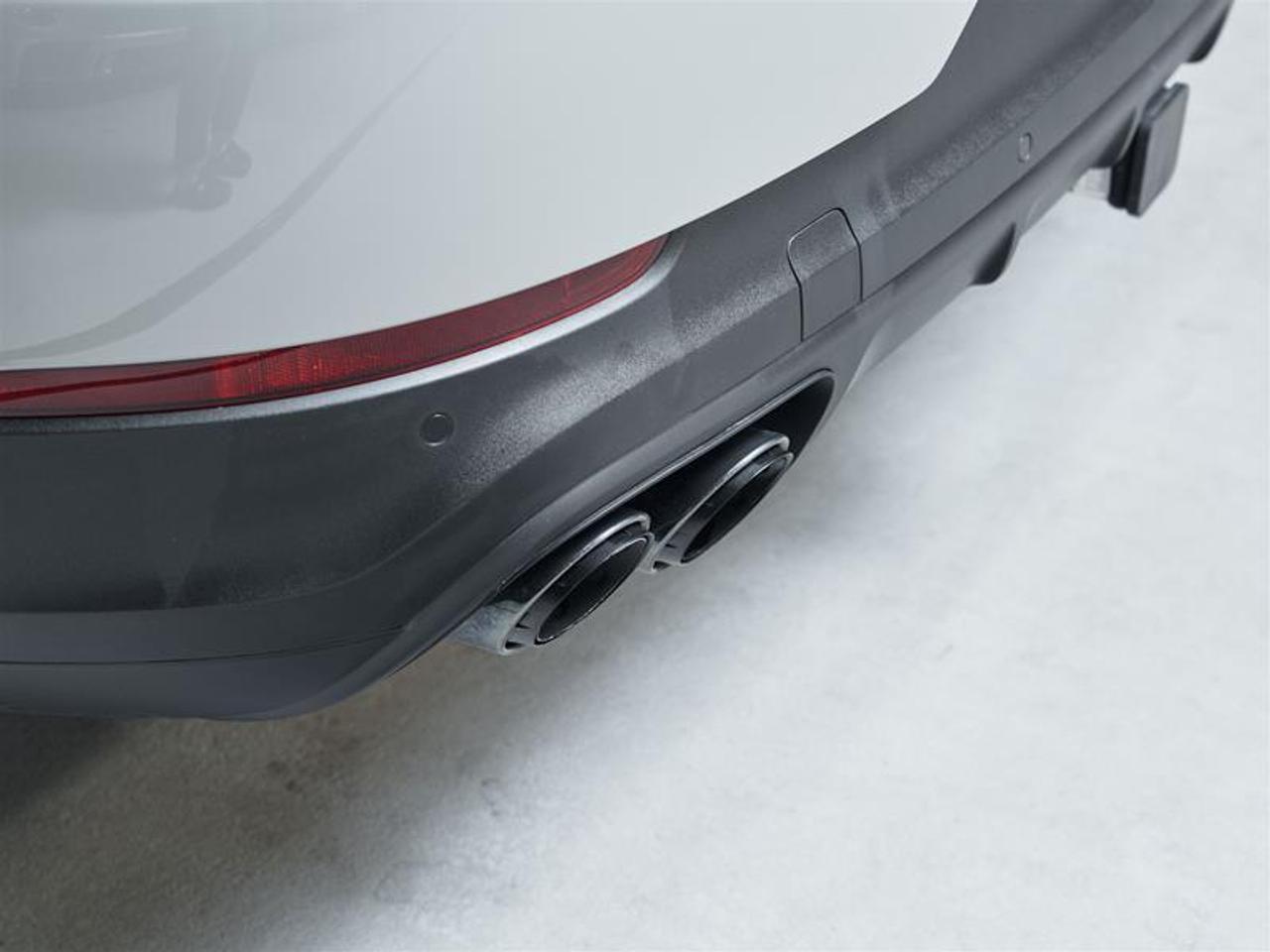 2024 Porsche Cayenne S AWD Photo