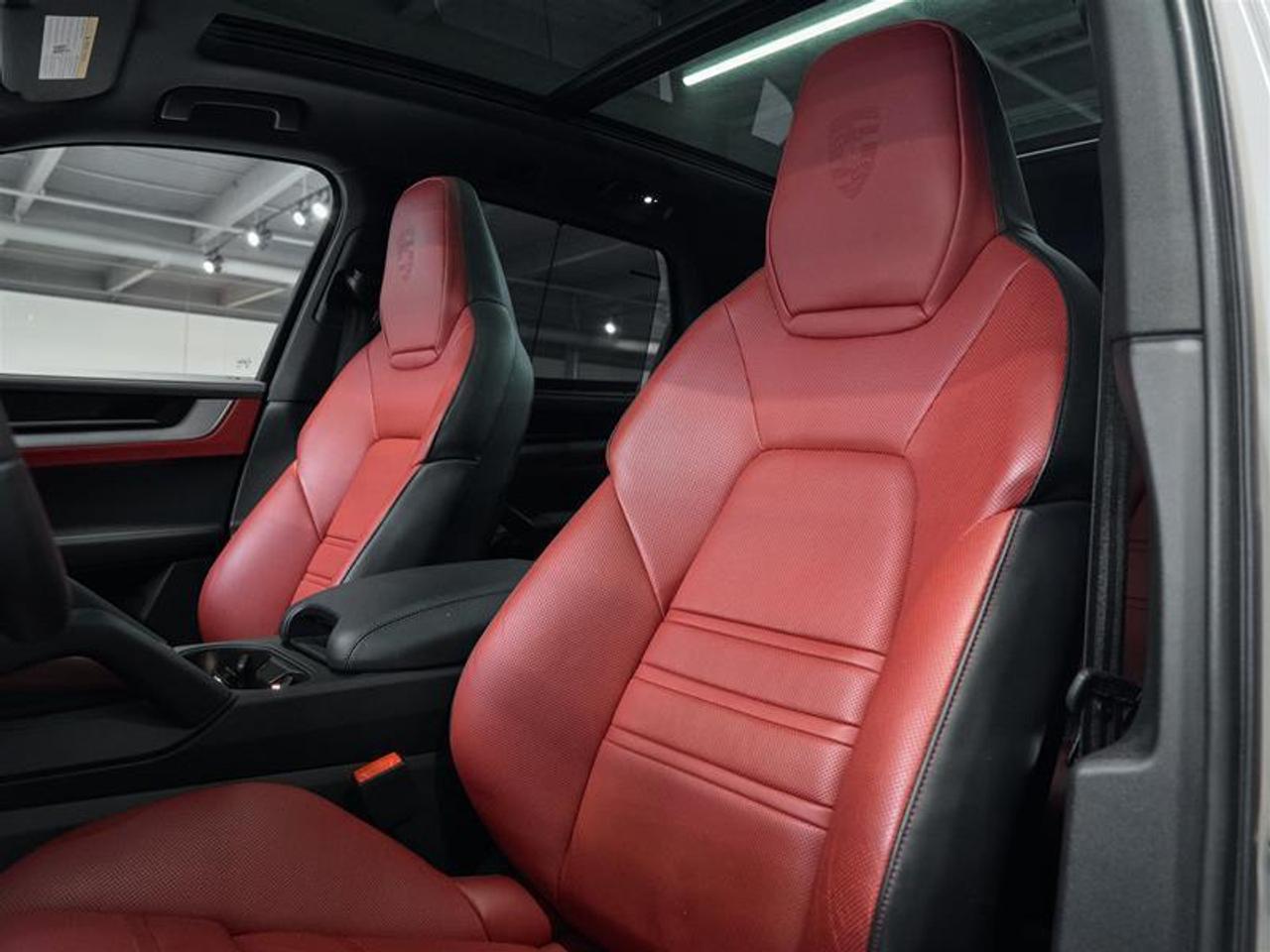 2024 Porsche Cayenne S AWD Photo